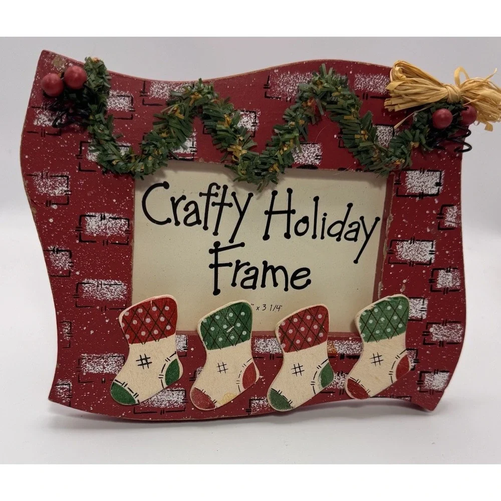 Christmas Picture Frame Red Fireplace Garland Stockings Holds 4 3/4 by 3 1/4
